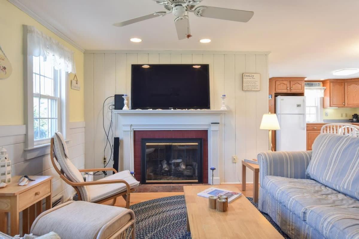 Walk 3 Mins To Private Assoc Beach Yarmouth Port Exterior foto